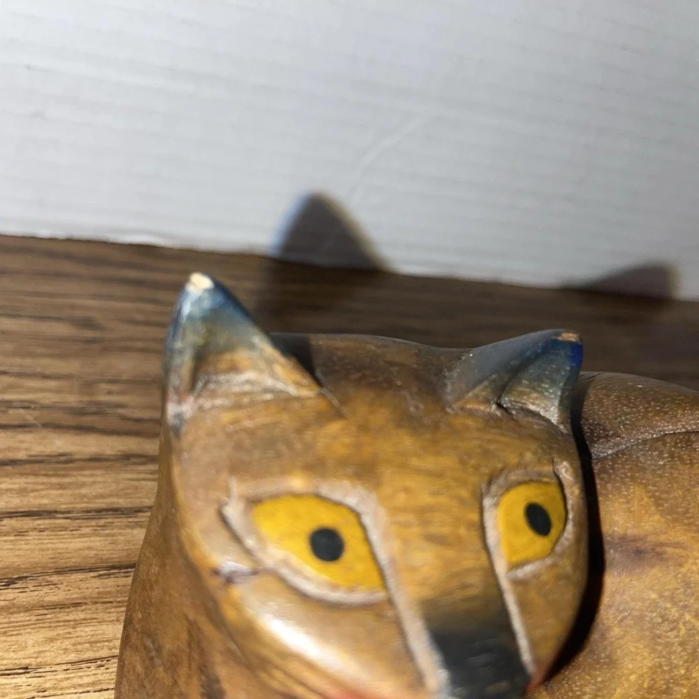 Vintage Hand Carved Wood Cat Shelf Sitter -‎ 1980s Siamese Folk Art